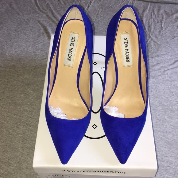Shoes - Steve Madden royal blue pump - 8